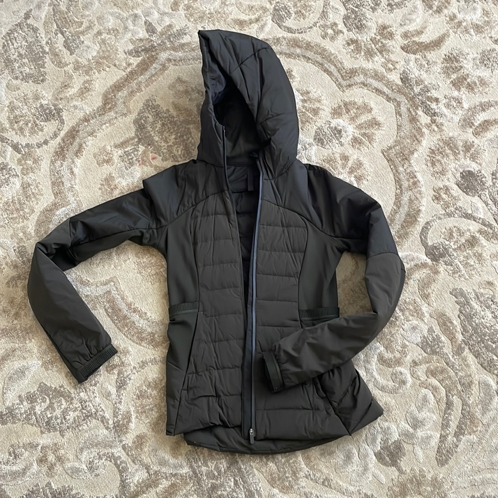 Great condition, olive green Lululemon hooded zip up jacket